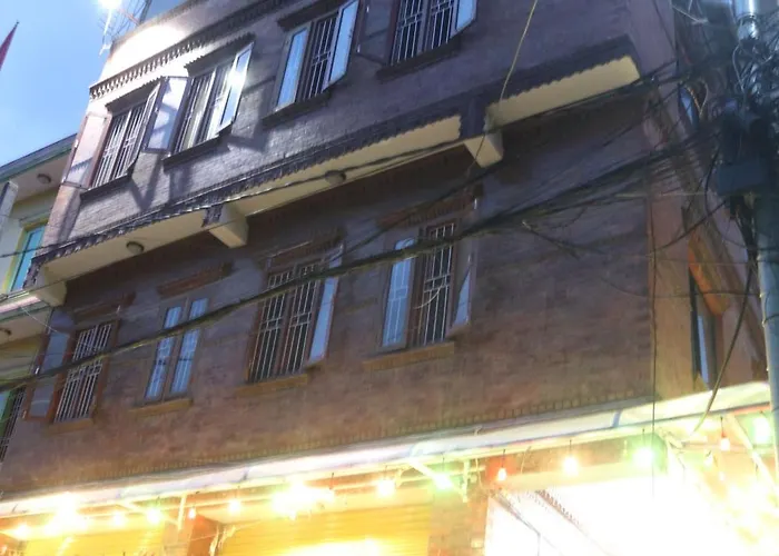 Kailash Mansarobar Banquet And Restaurant 2*
