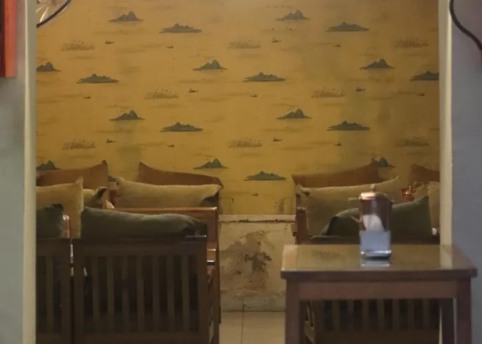 Kailash Mansarobar Banquet And Restaurant 酒店